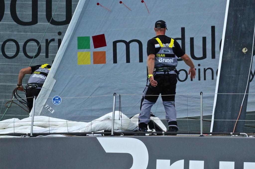 Foredeck crew - Team Brunel © Richard Gladwell www.photosport.co.nz